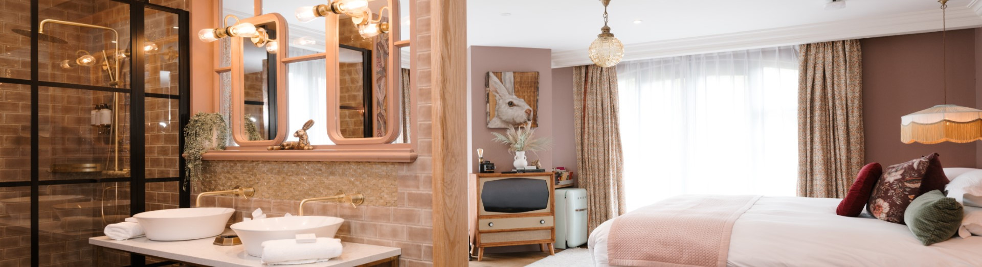 Luxe guestroom The Rabbit Hotel