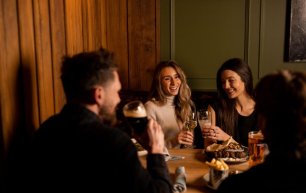 Untitled    px    px www.rabbithotel.com_v2