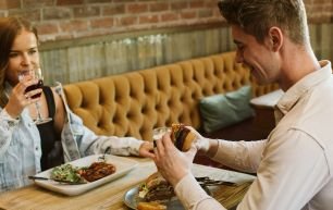 Untitled    px    px www.rabbithotel.com_v2