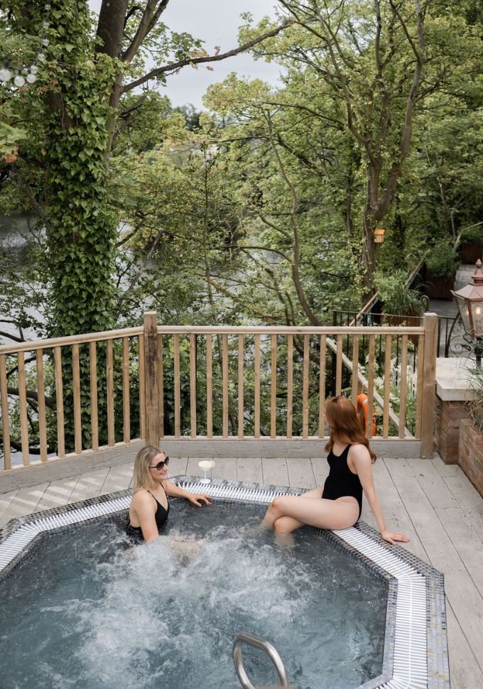 Roman bath The Rabbit Hotel